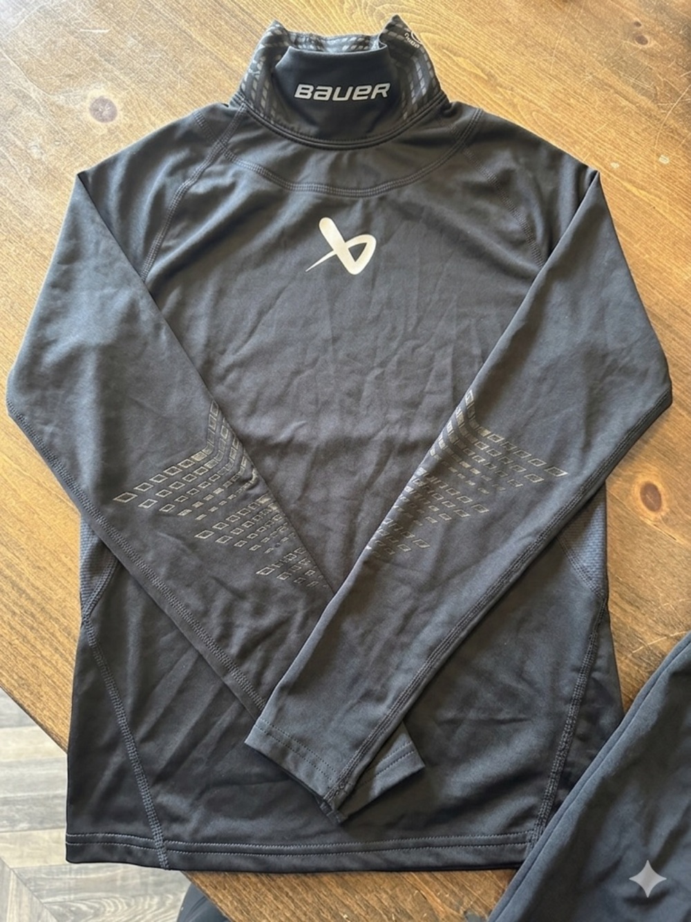 Bauer Youth Cut-Resistant Neck Protect Base Layer Top - Small